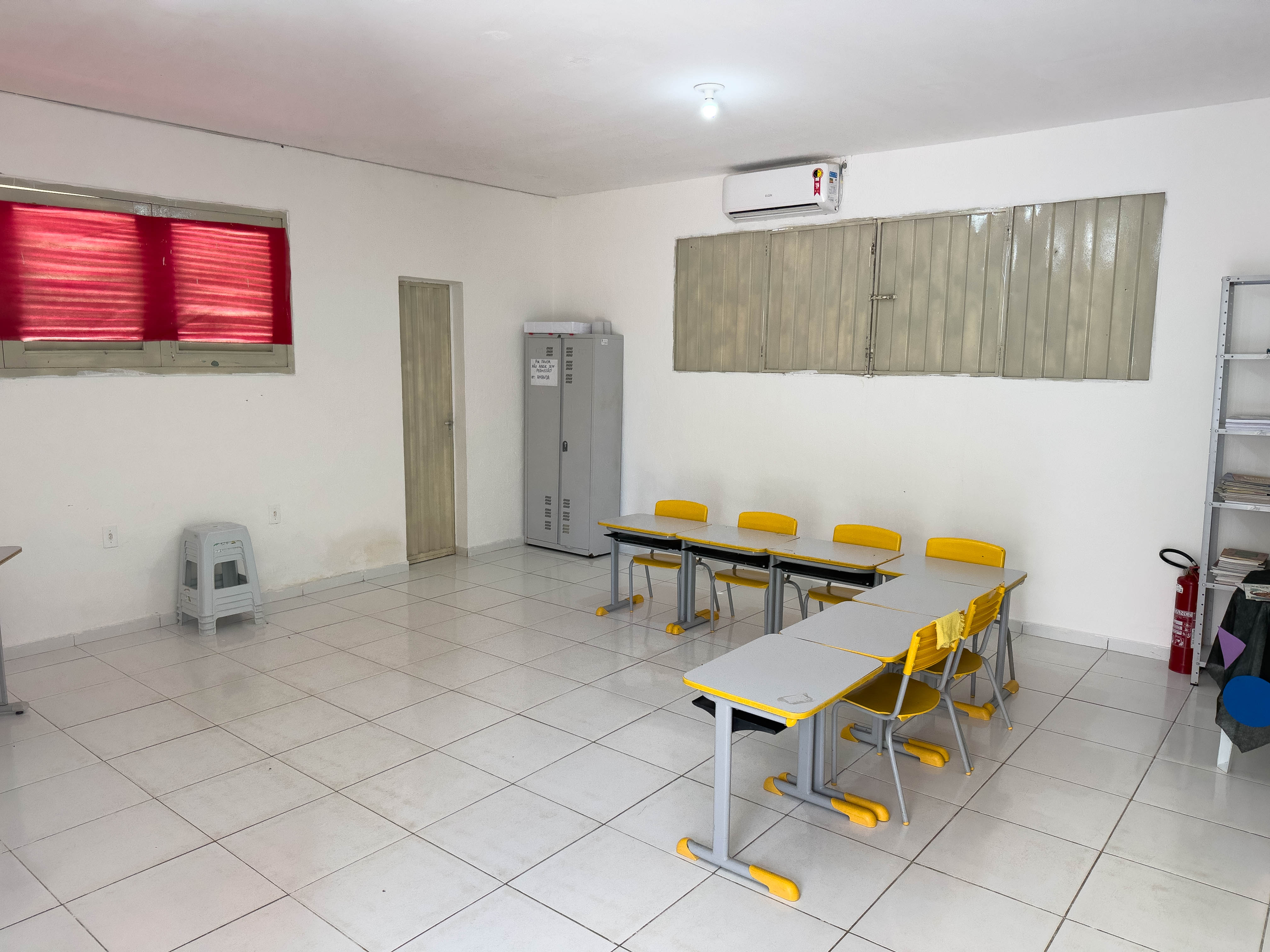 escola em cacimba de areia